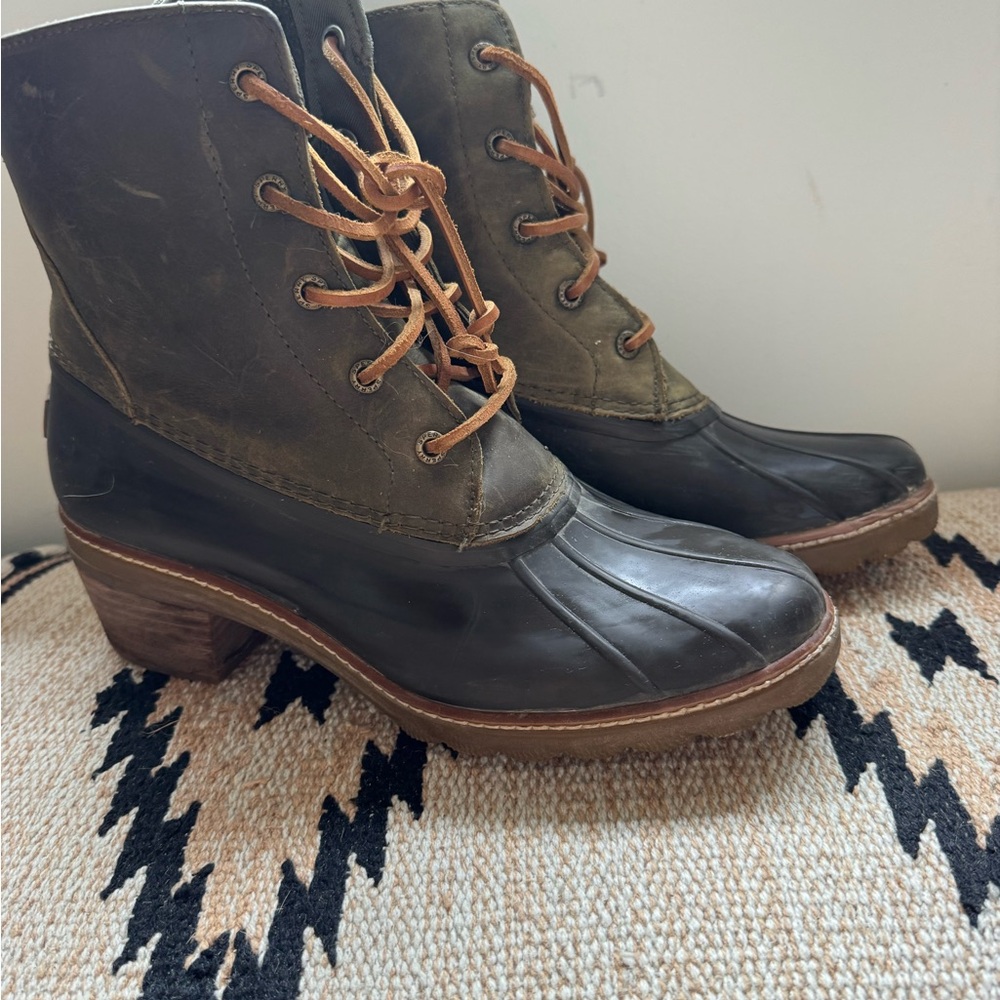Sperry Olive and Brown Lace-Up Boots
